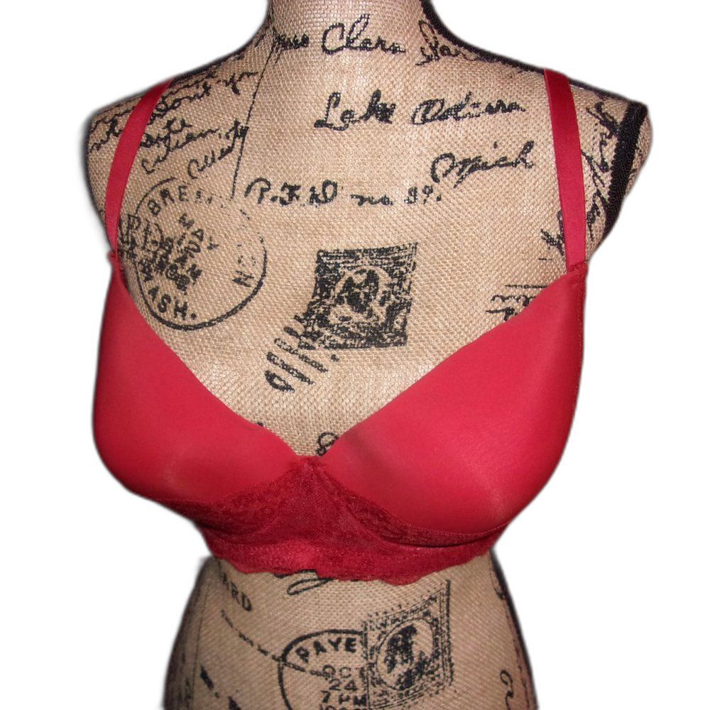 Youmita 42DDD Red Floral Lace Overlay Bra NWT